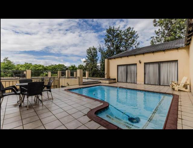 4 BEDROOM HOUSE FOR SALE IN WATERKLOOF RIDGE